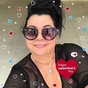 Meet your Posher, Ernestina